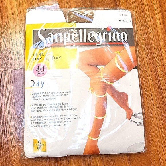 NWT Sanpellegrino supportive hose. Made in Italy 🇮🇹 - Picture 1 of 8